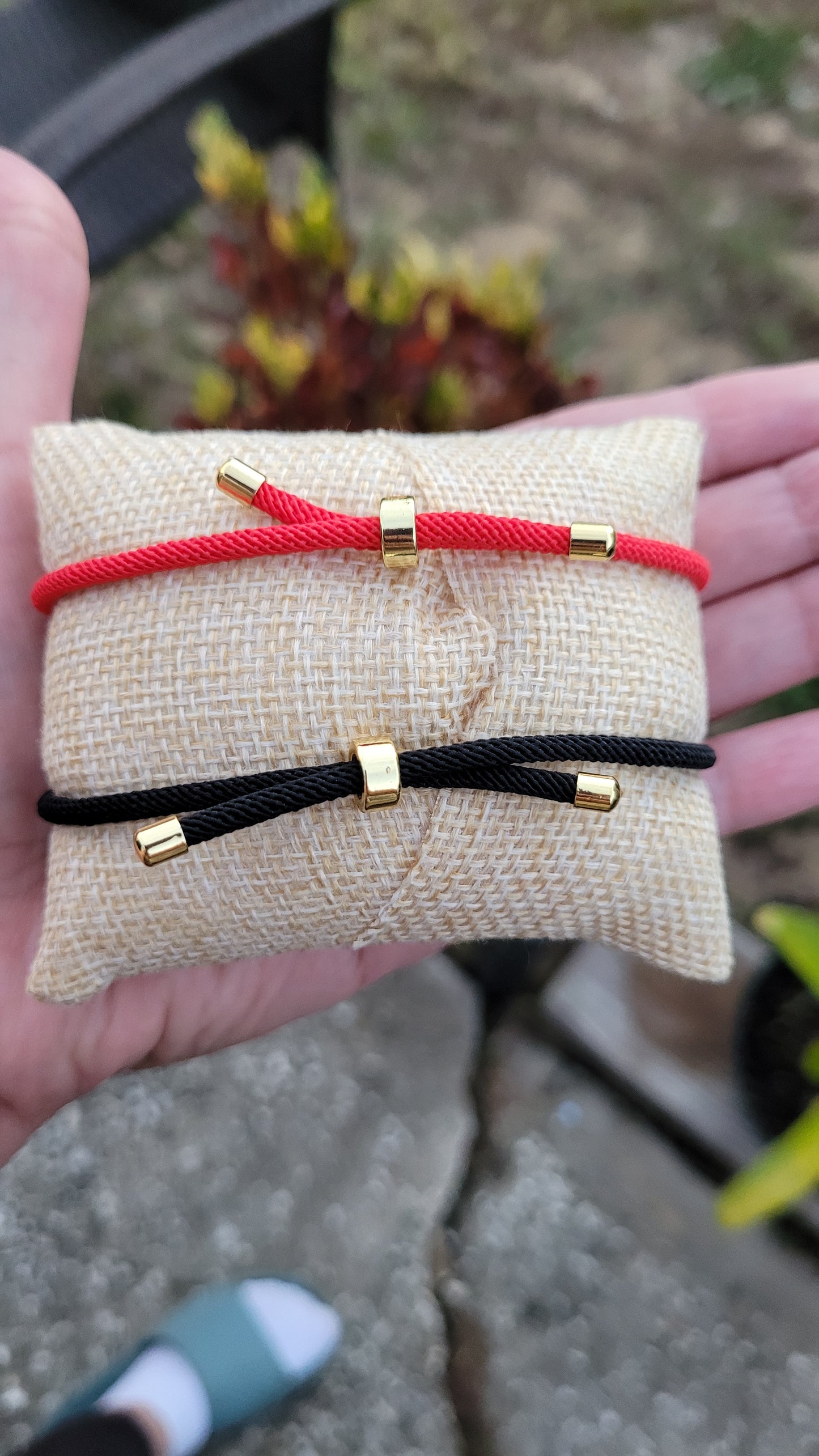 Pulsera ajustable unisex chapada en oro 18k/Unisex adjustable bracelet, 18k gold plated