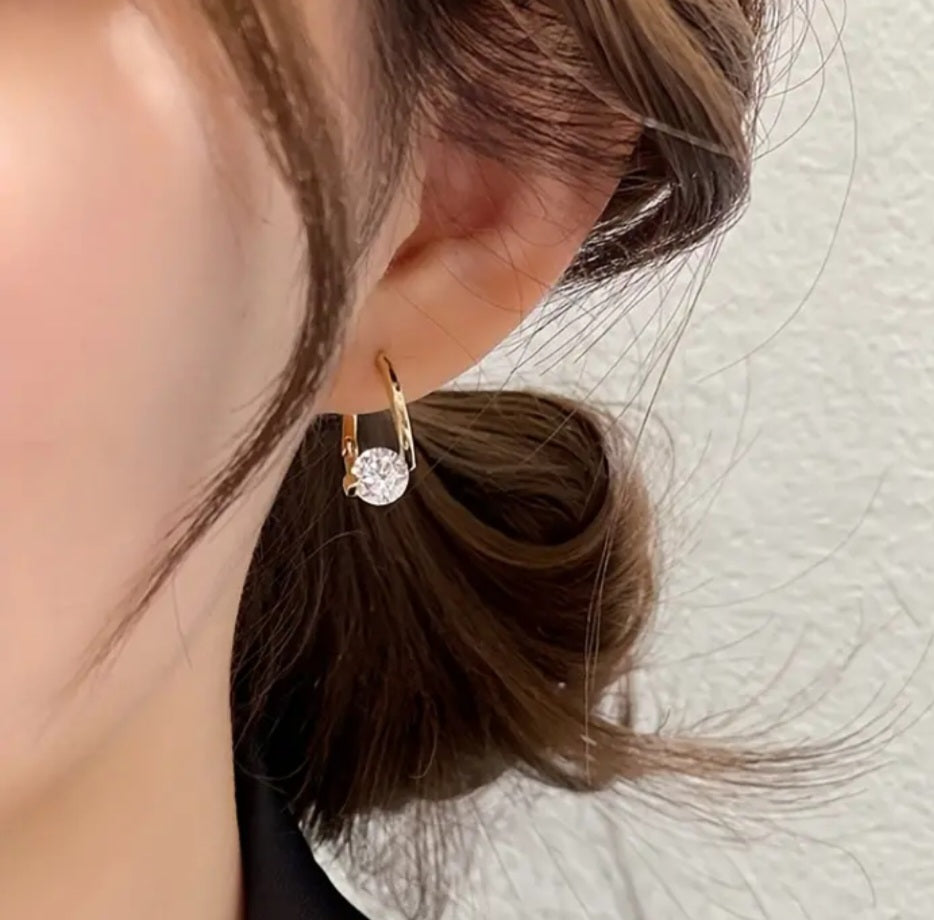 Argollas con circón / Rings with zircon