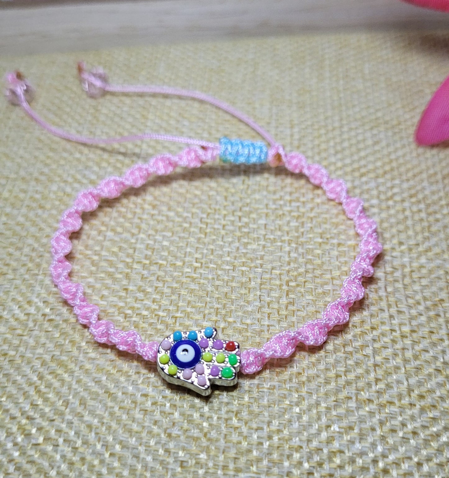 Pulsera de protección con mano de fatima/ Protection bracelet with the hand of Fatima