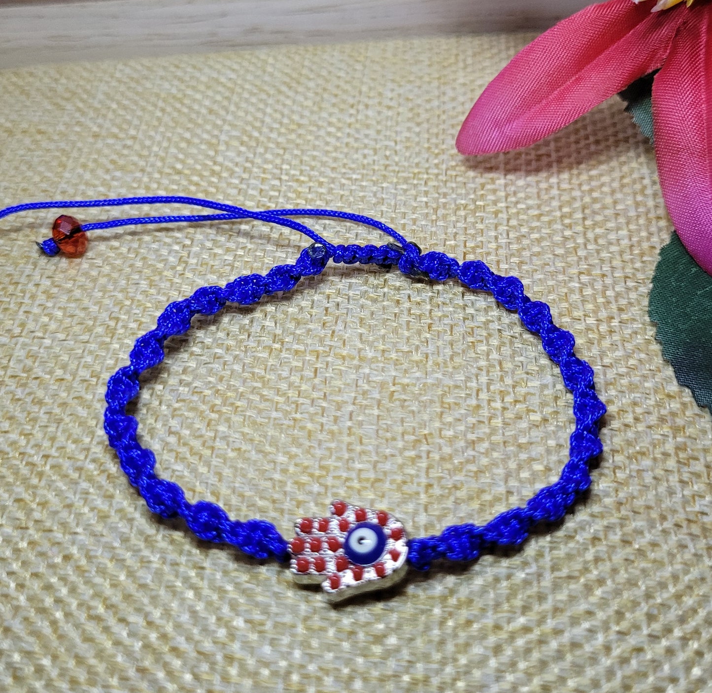 Pulsera de protección con mano de fatima/ Protection bracelet with the hand of Fatima