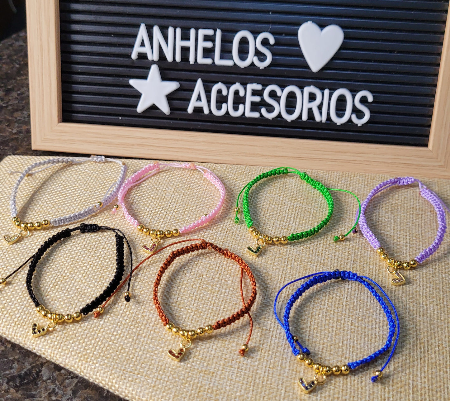 Pulseras con dije de corazon con circon/ Bracelets with heart charms and zircon