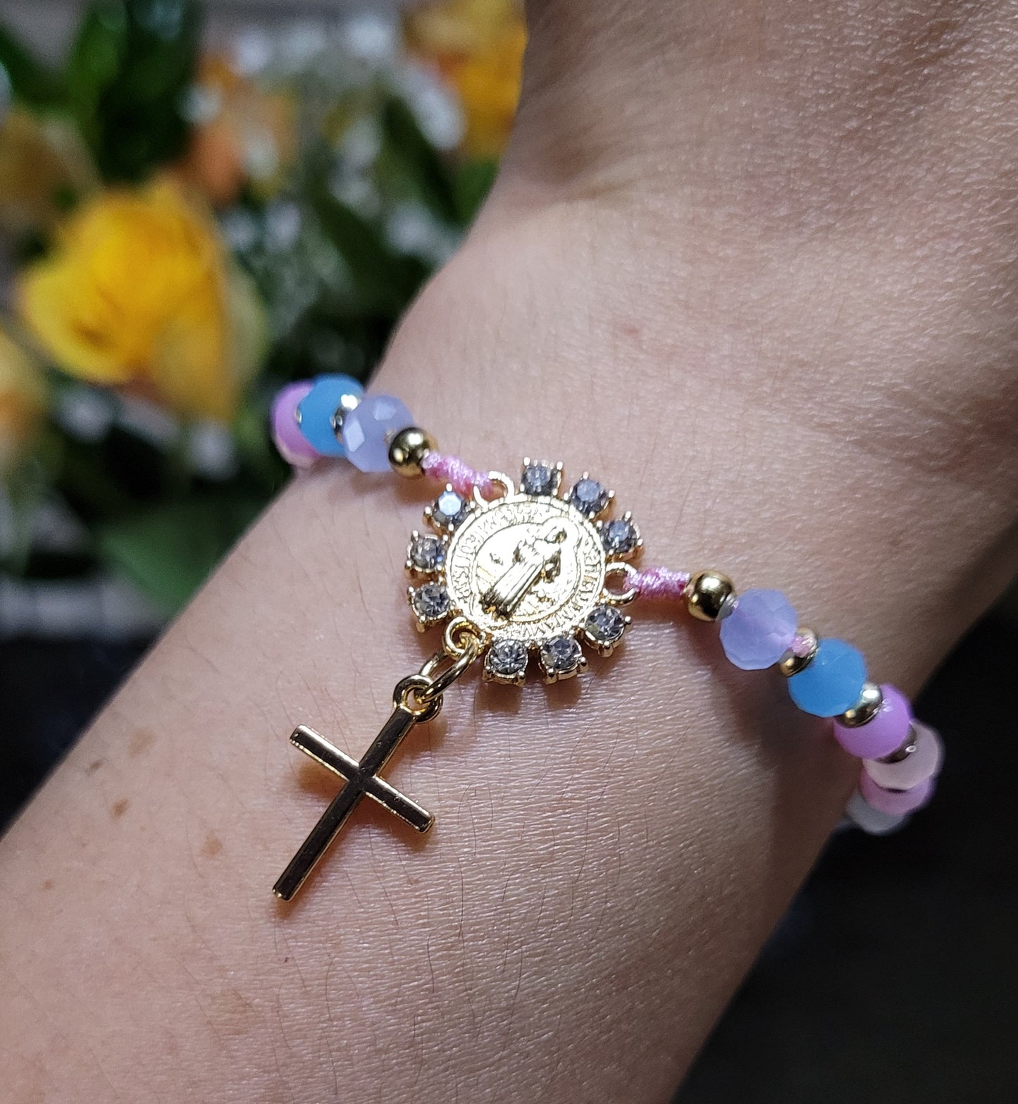 Pulsera tipo rosario / rosary bracelet