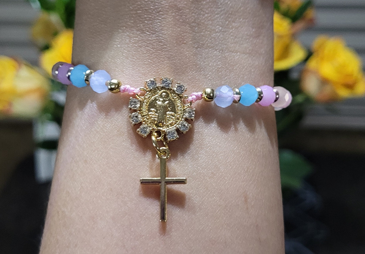 Pulsera tipo rosario / rosary bracelet