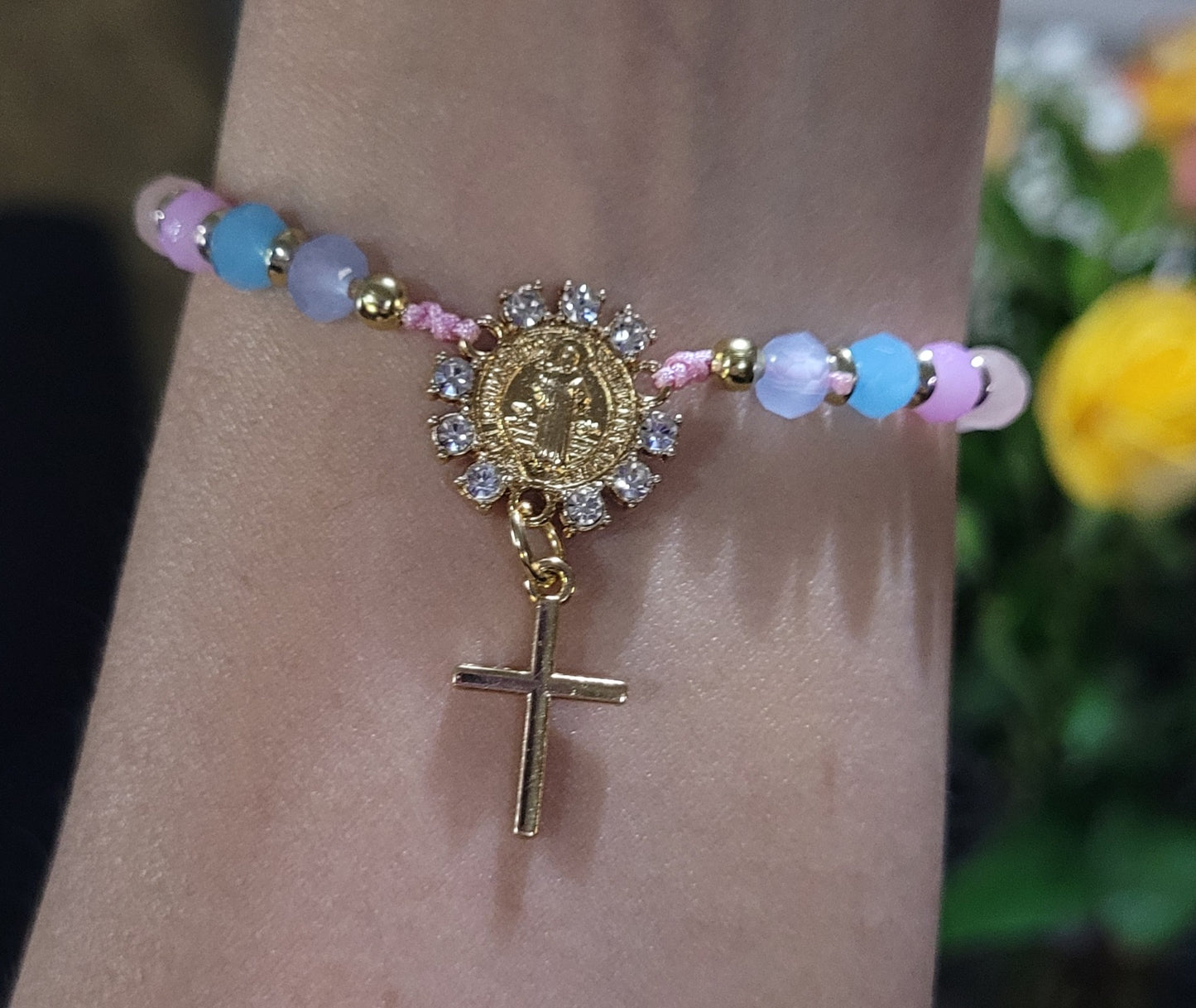 Pulsera tipo rosario / rosary bracelet