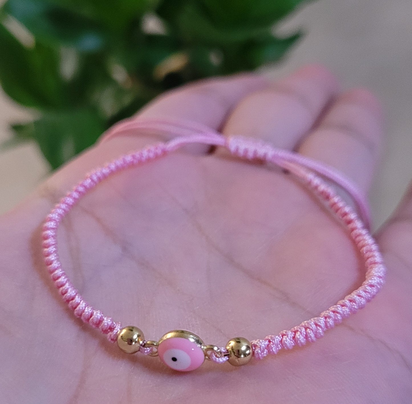 Pulsera hecha a mano con dije de ojo turco / handmade bracelet with Turkish evil eye charm