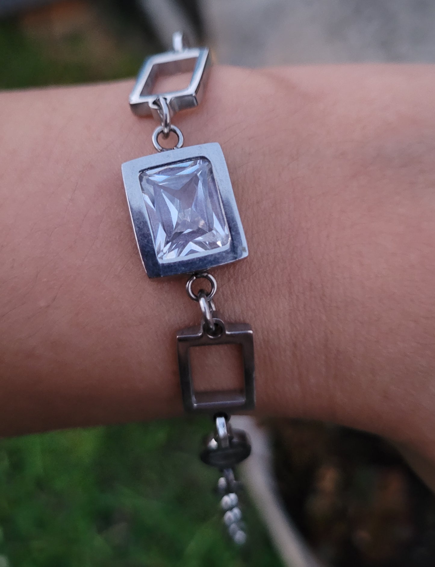 Pulsera para Damas en acero inoxidable/ Ladies' stainless steel bracelet
