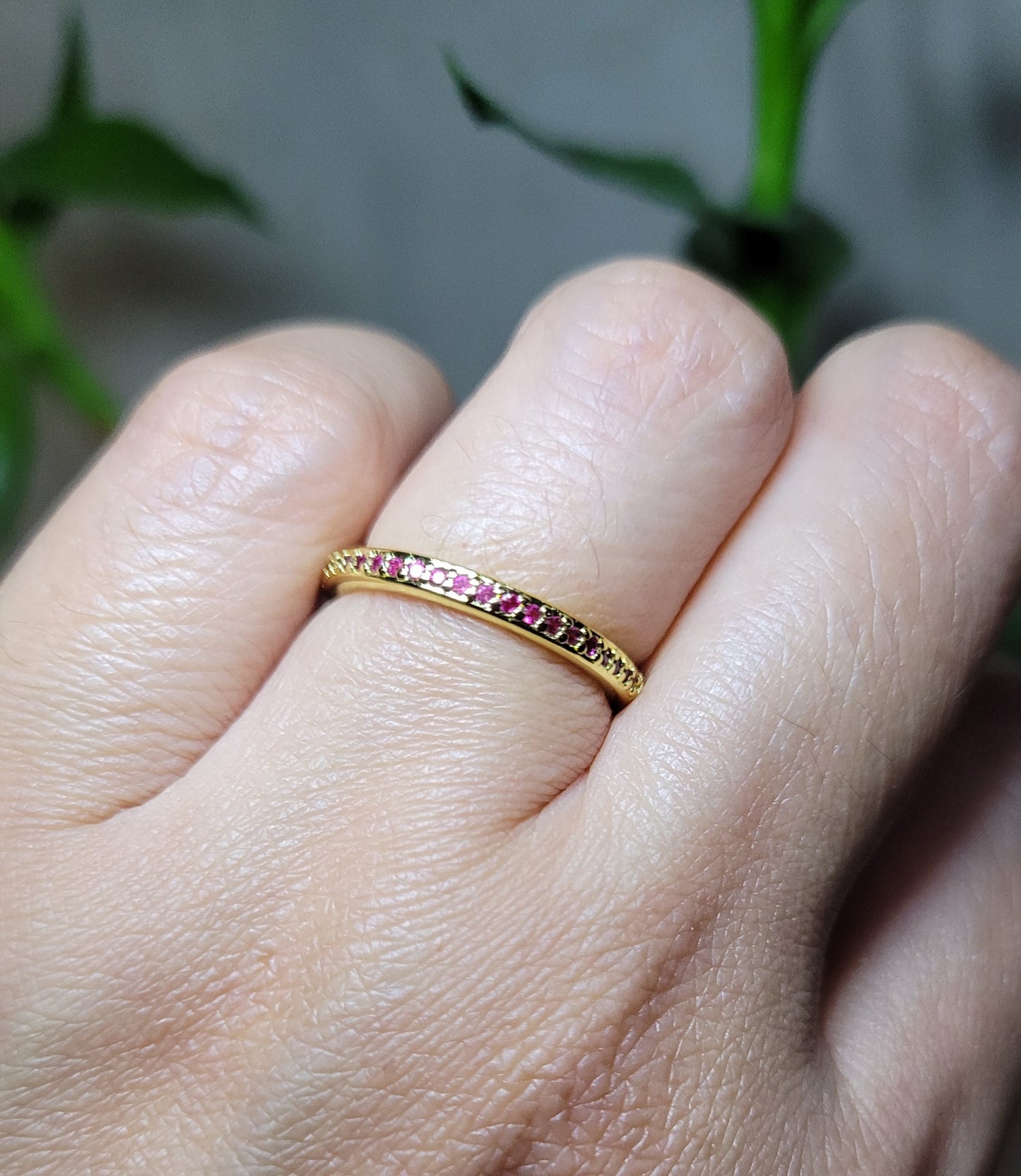 Anillo fino ajustable con circones/ Adjustable slim ring with cubic zirconia