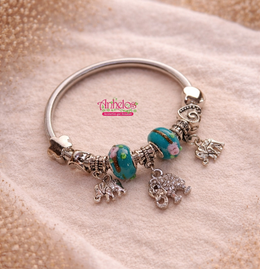 Pulsera Charm Elegante/ Elegant Charm Bracelet