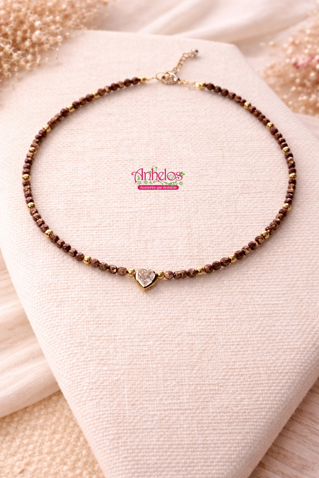 Collares con piedras naturales y dije de corazon/ Natural Stone Heart Pendant Necklaces