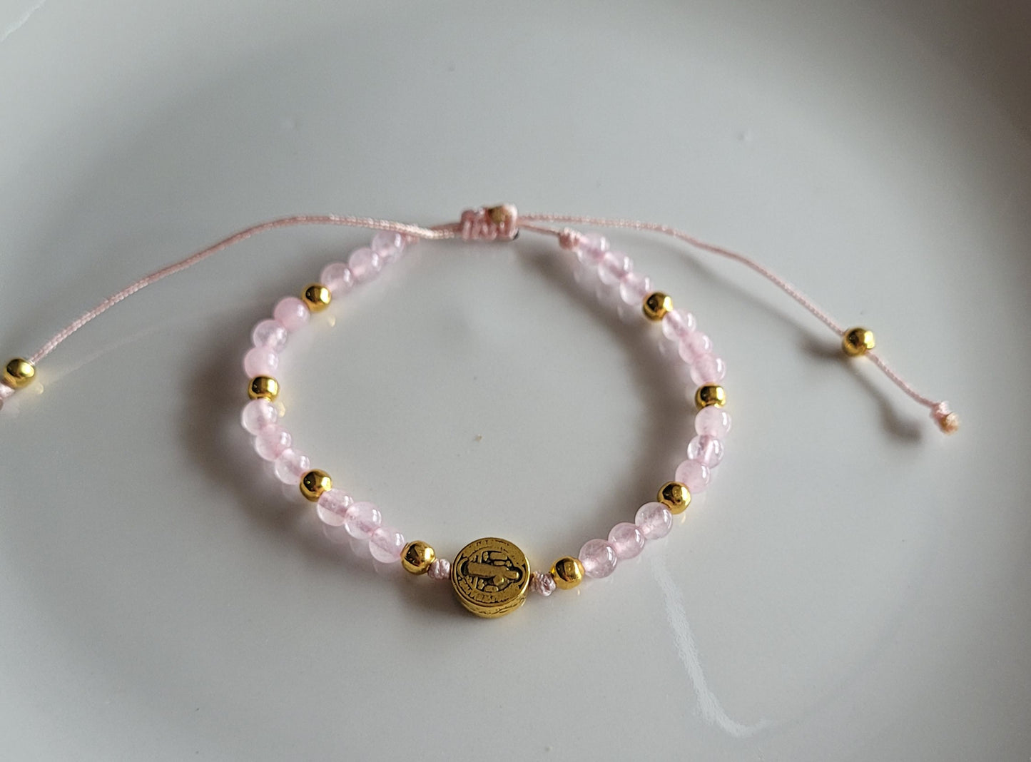 Pulsera San Benito Piedras Naturales/ St. Benedict Natural Stone Bracelet