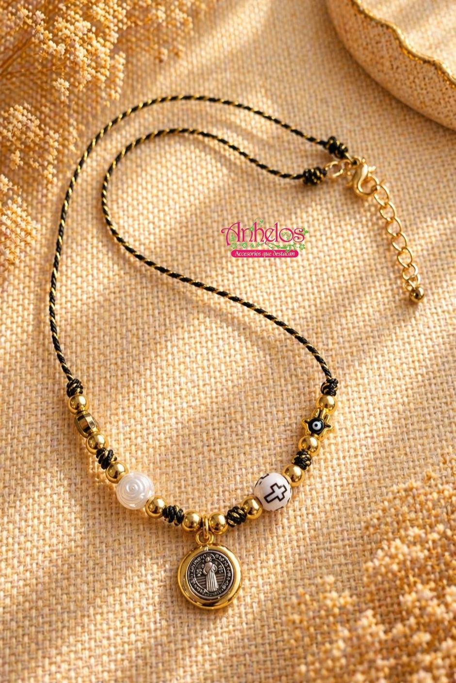 Collar San Benito de Abad y varios dijes en hilo tejido/ St. Benedict the Abbot Necklace with Various Charms on Woven Cord