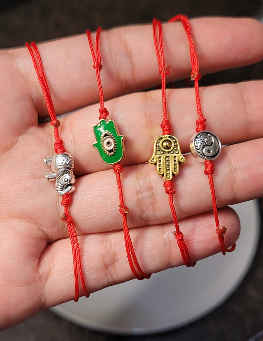 Pulseras de protección hilo rojo/ Red thread protection bracelets