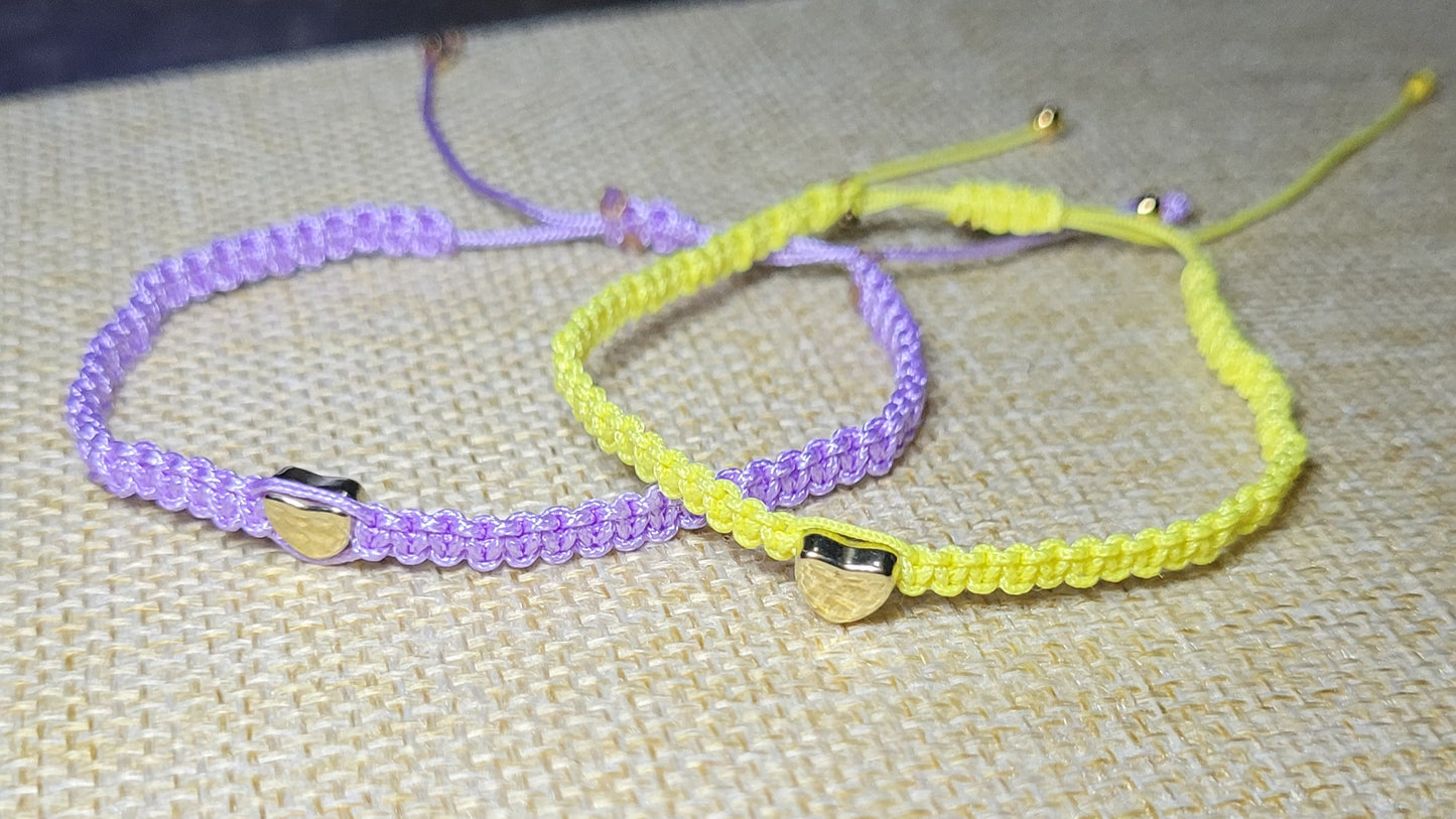 Set de pulseras para parejas o amistad/ Bracelets set for couples or friendship.