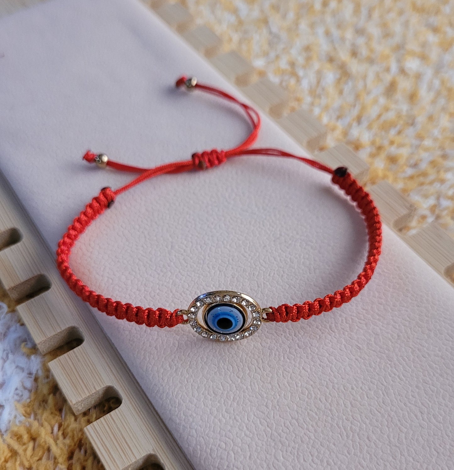Pulsera de protección ojo turco / Turkish Evil Eye protection bracelet