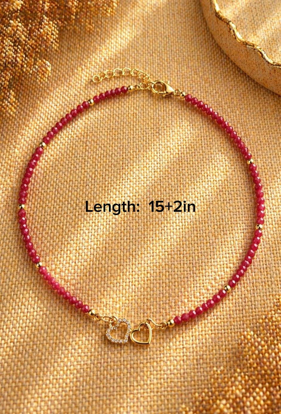 Collar Rojo con Dijes de Corazón/ Red Necklace with Heart Charms