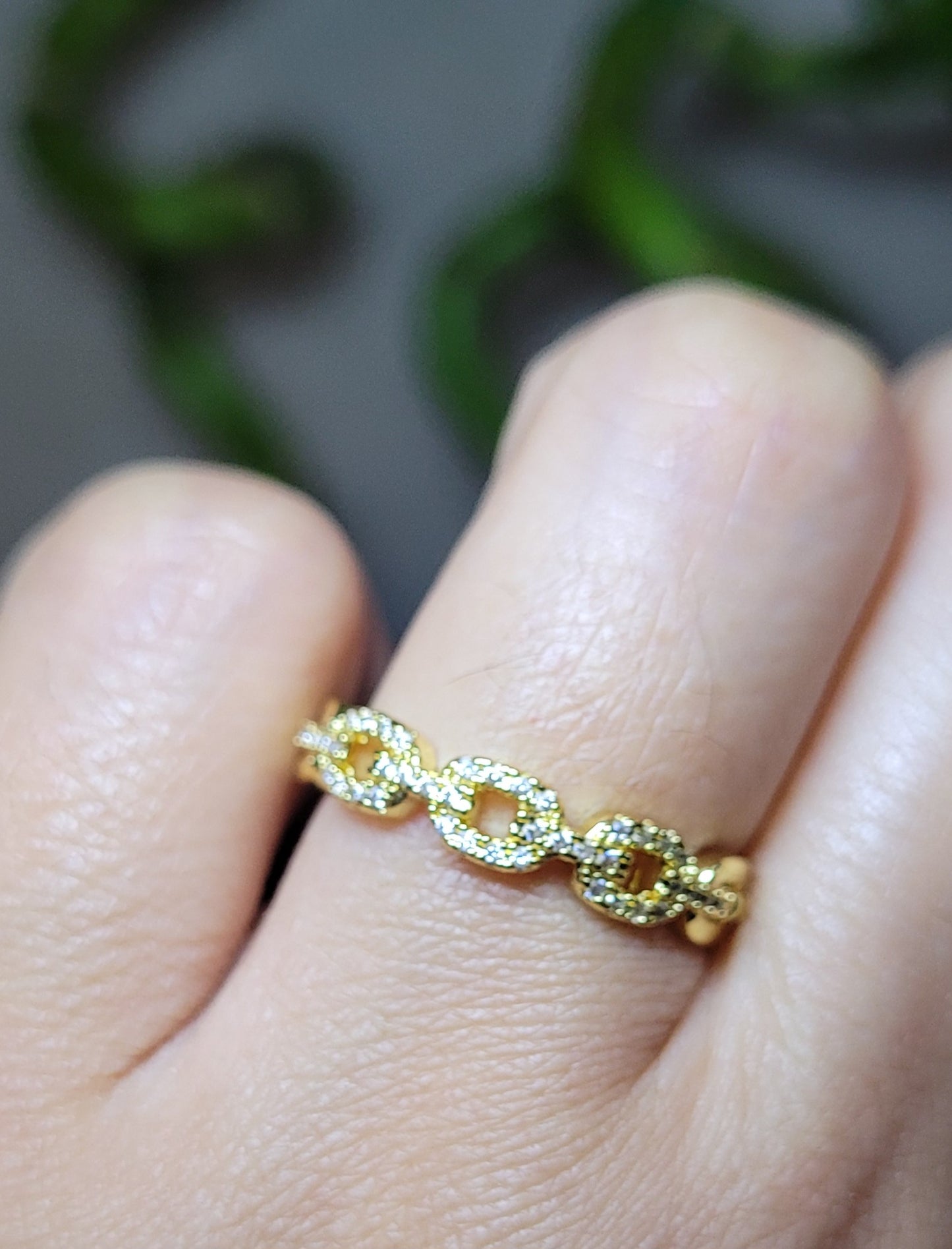 Anillos finos ajustables con circones/ Adjustable dainty rings with cubic zirconia