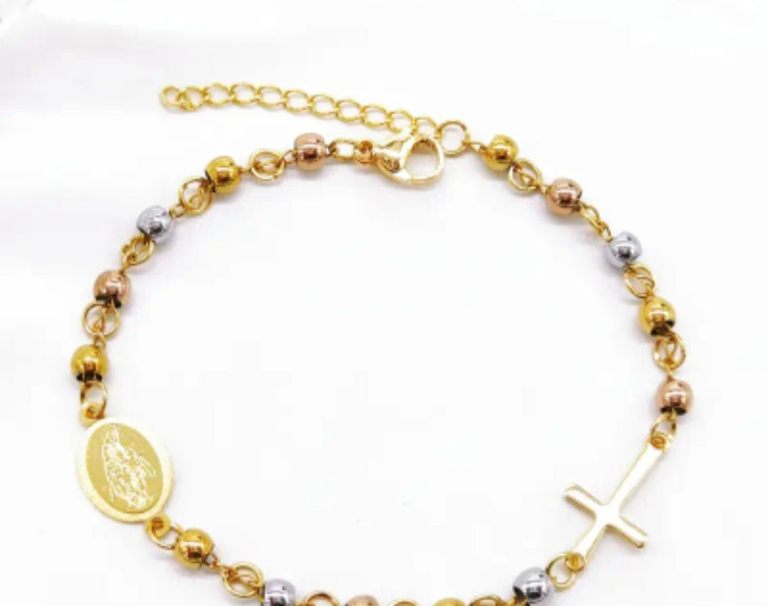 Pulsera de balines de acero inoxidable en 3 colores 4mm con dije de cruz y Virgen Maria/ Stainless steel bead bracelet in 3 colors (4mm) with cross and Virgin Mary charms