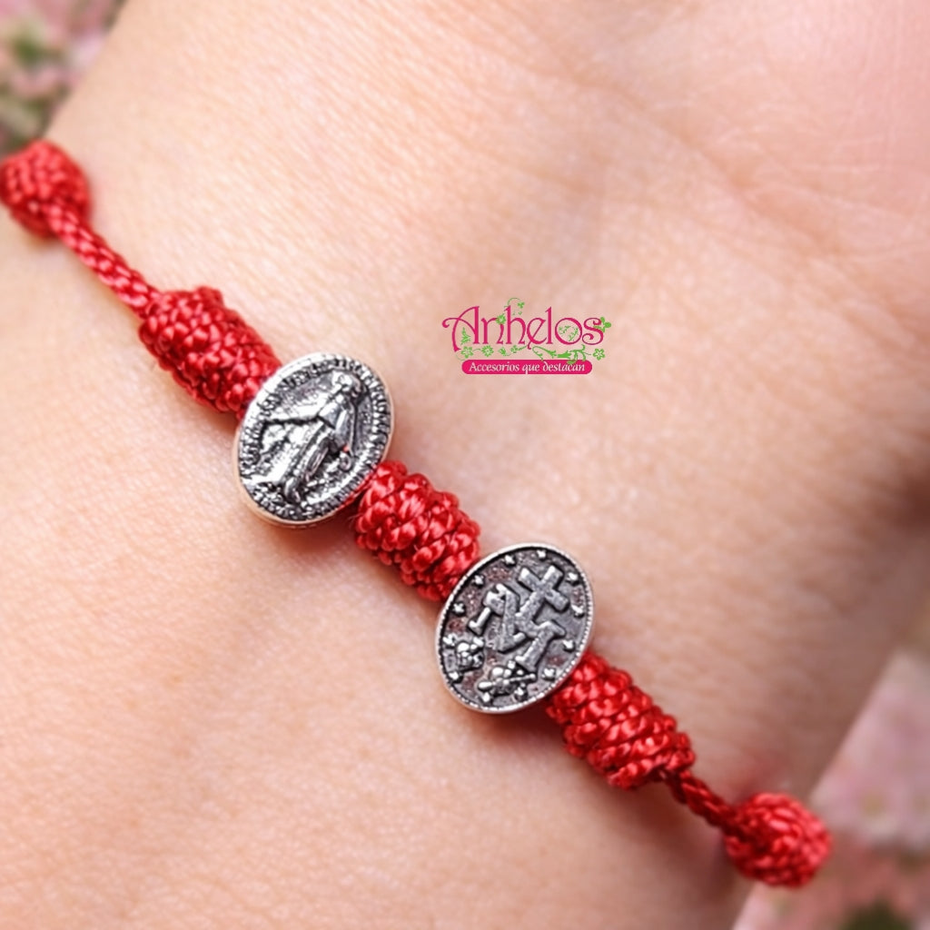 Pulsera 7 nudos con dije doble de Virgen Maria/ 7 knot bracelet with double Virgin Mary charm